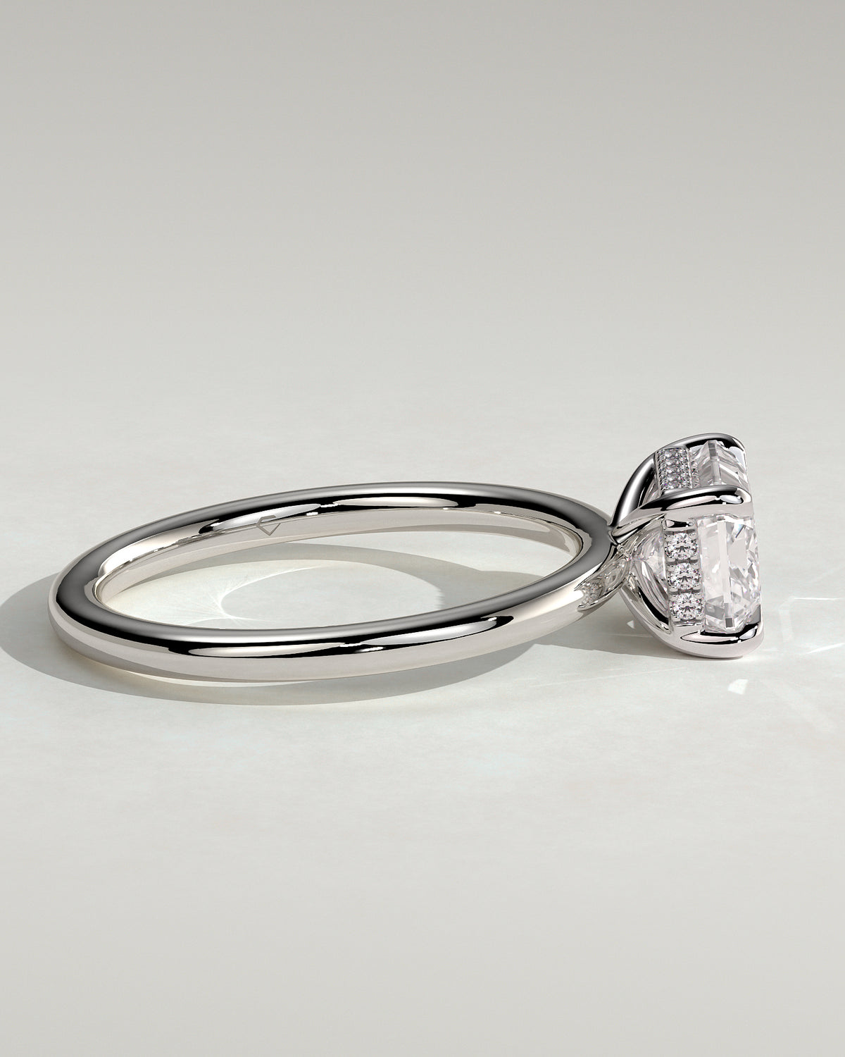 MET 0252 - 2 ct center stone - 18k White Gold source reference - setting detail view