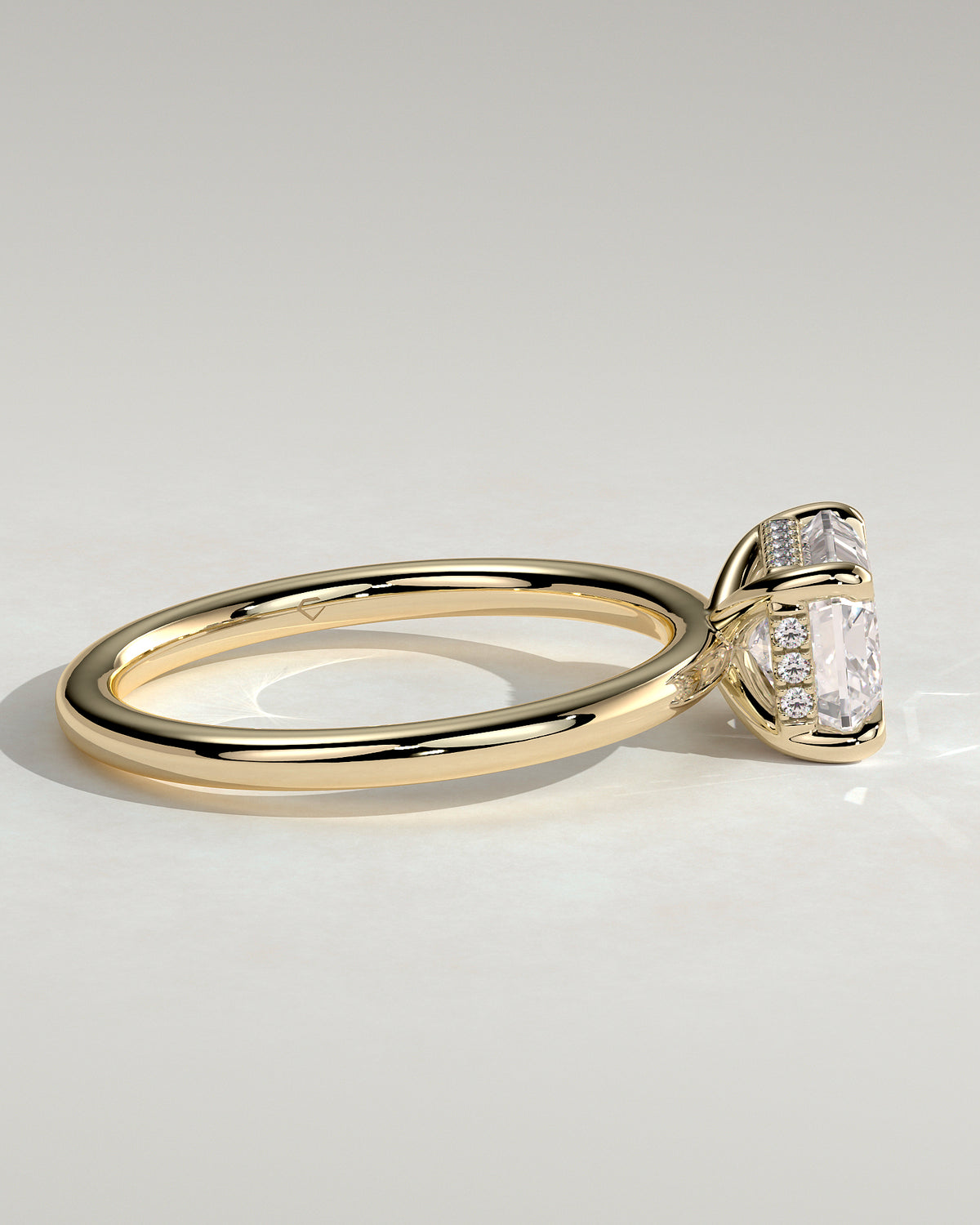 MET 0252 - 2 ct center stone - 18k Yellow Gold source reference - setting detail view