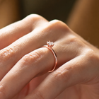 First Light solitaire ring in yellow gold · Photo 10