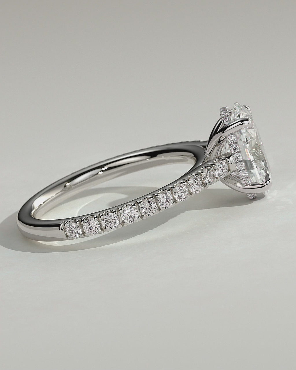 MET 0014 - 2 ct center stone - 18k White Gold source reference - product video - source 2e1022834814db316a481267bc5a14bf