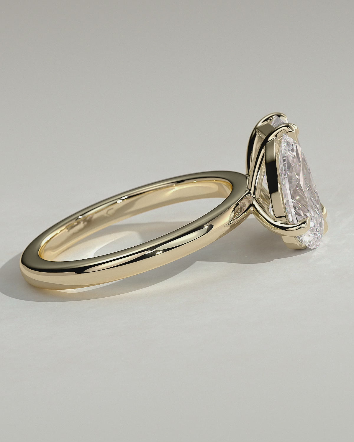 MET 0088 Pear Toi et Moi Engagement Ring