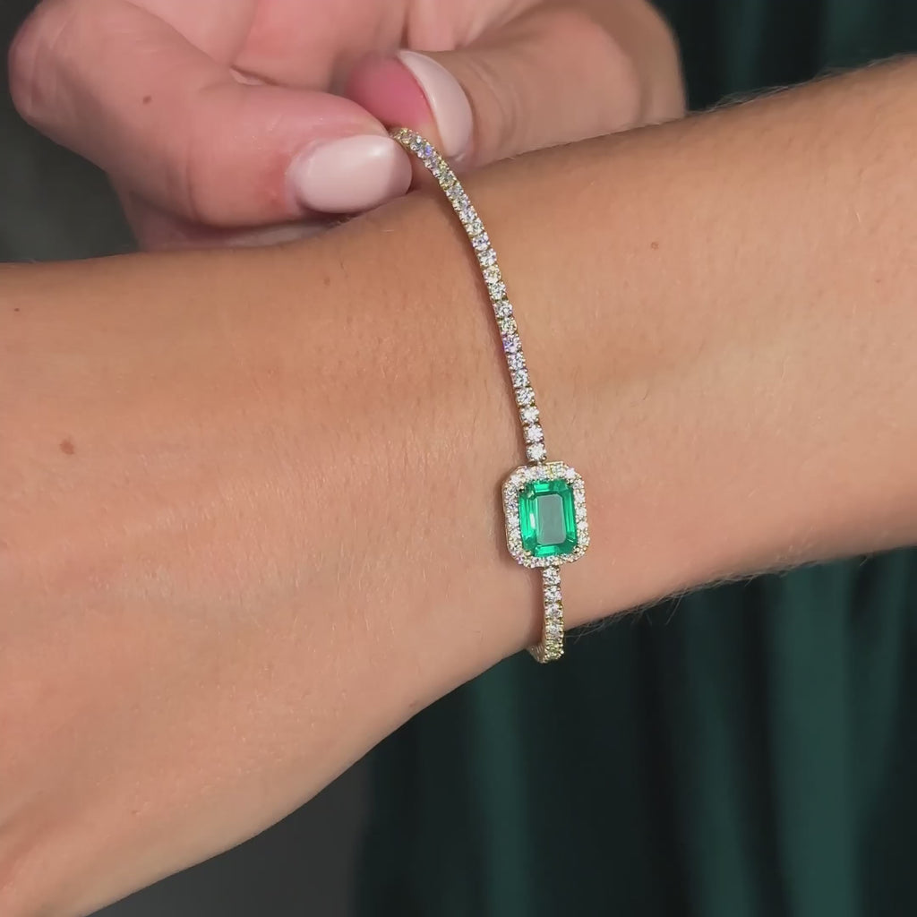 MET-WB-0057 | 14K Yellow Gold | LGBT0122 | Yellow Gold Emerald Halo Diamond Bracelet | LGBT0122-vid.mp4