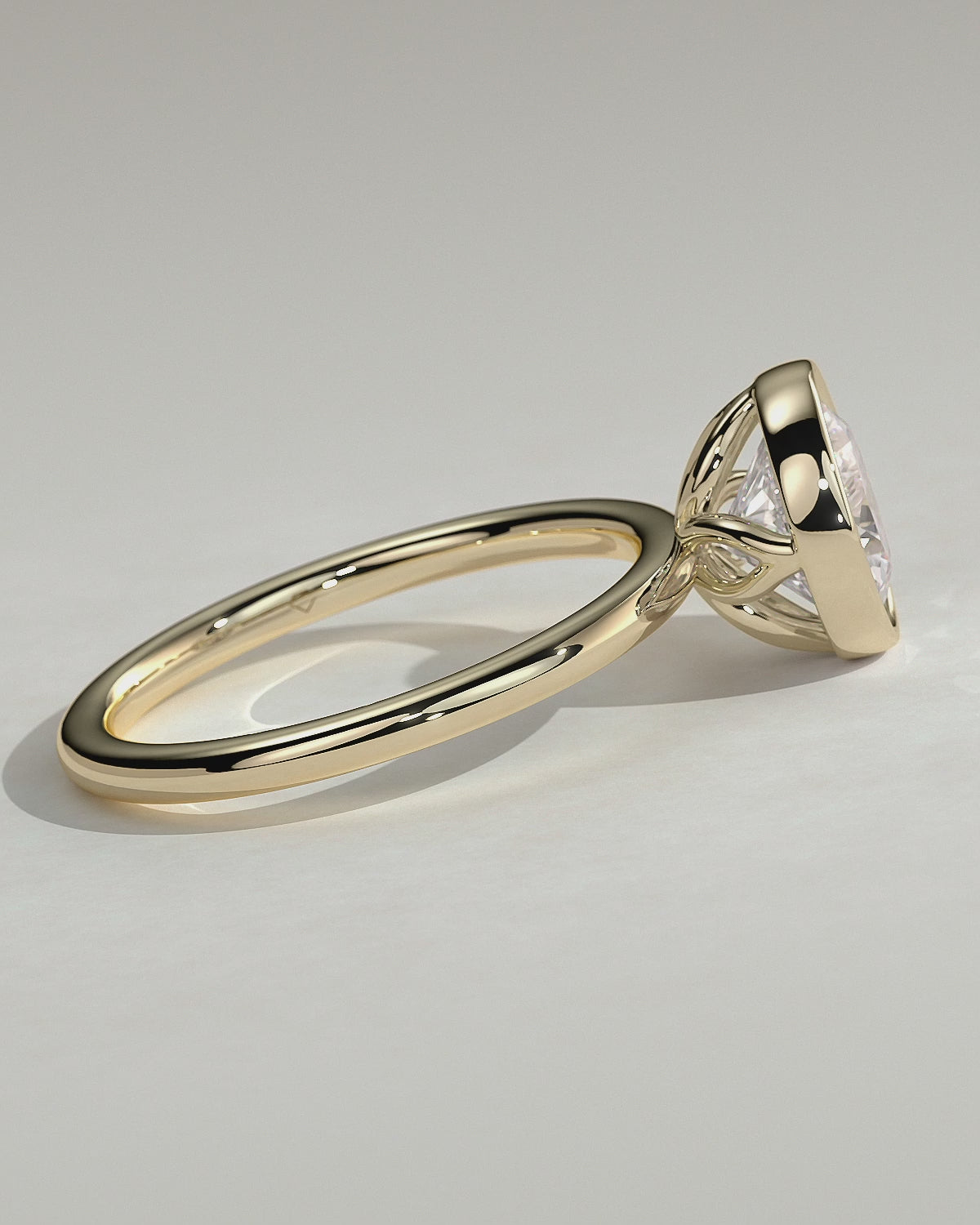 MET 0090 Round Solitaire Engagement Ring