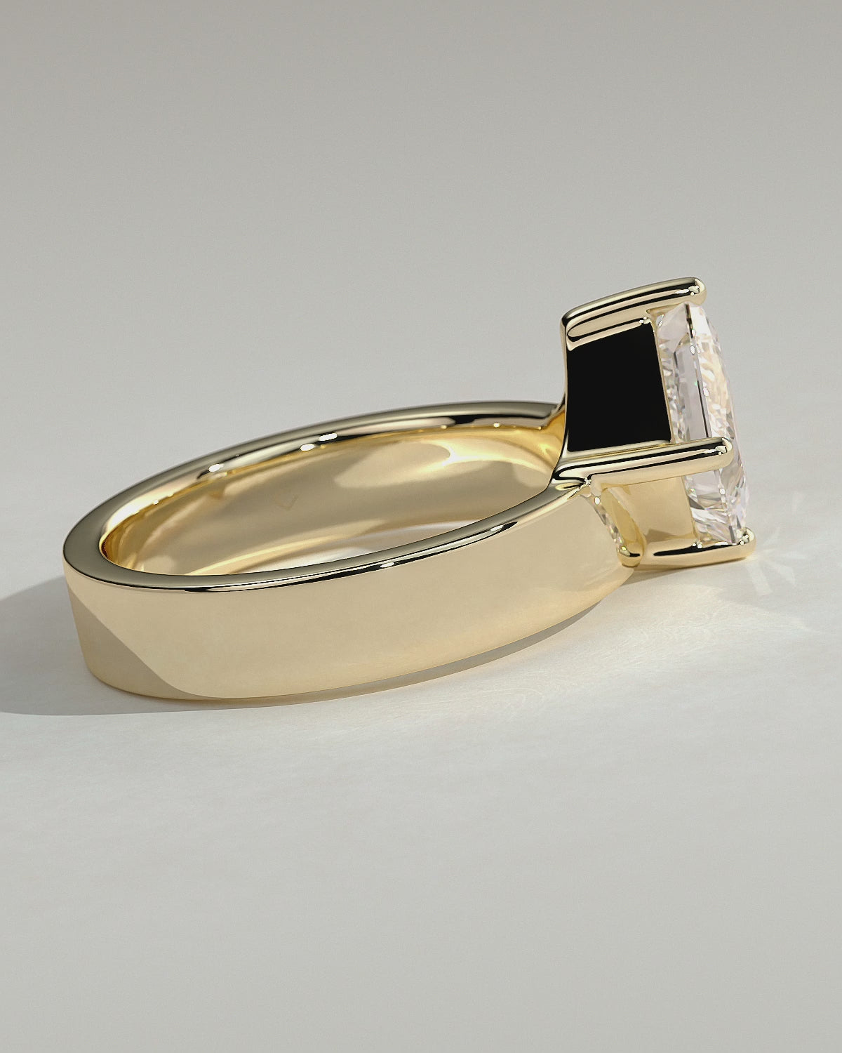 MET 0258 - 18k Yellow Gold source reference - product video; source display 2ct
