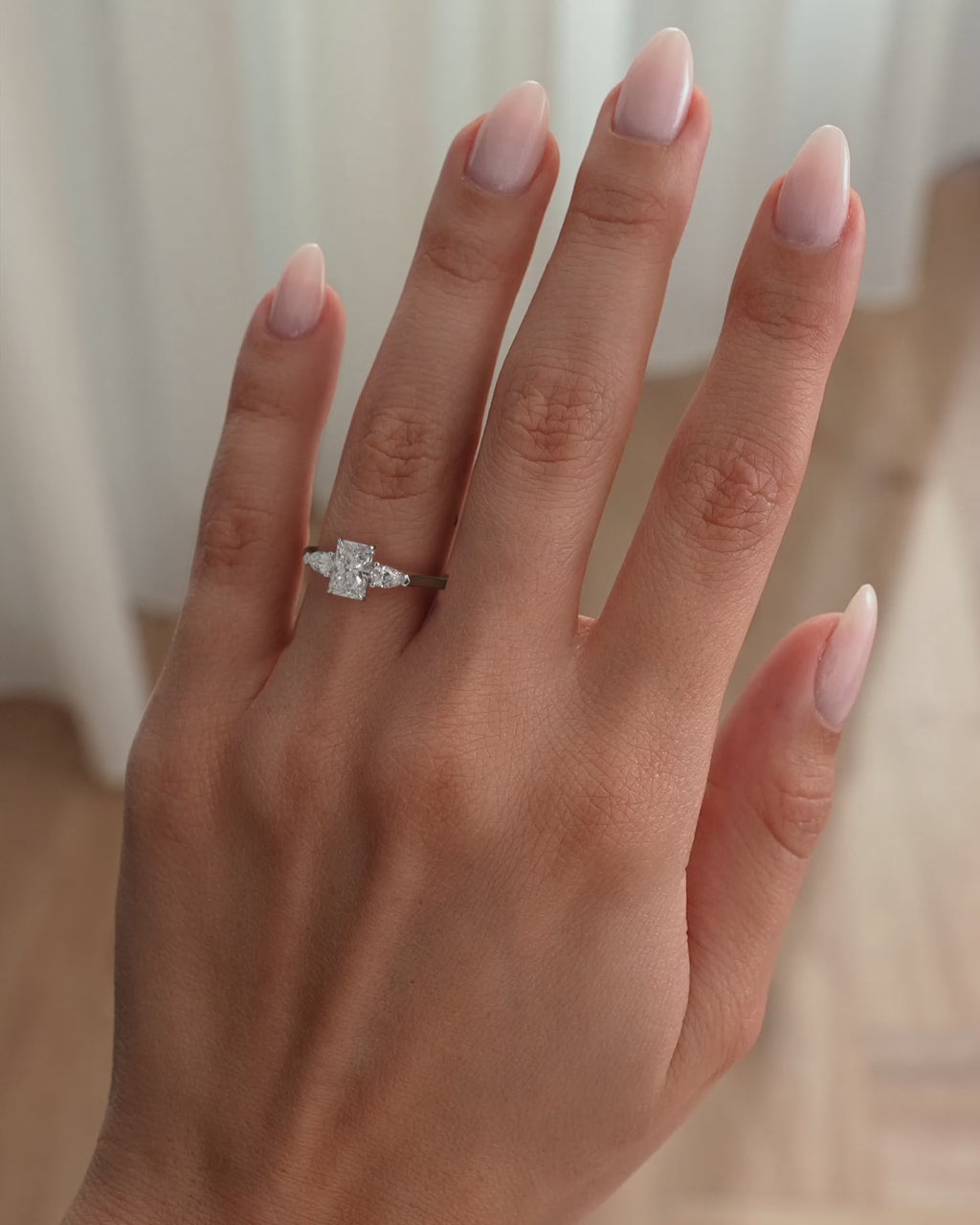 MET 0102 - 1 ct source configuration - 18K white gold source reference - LV video