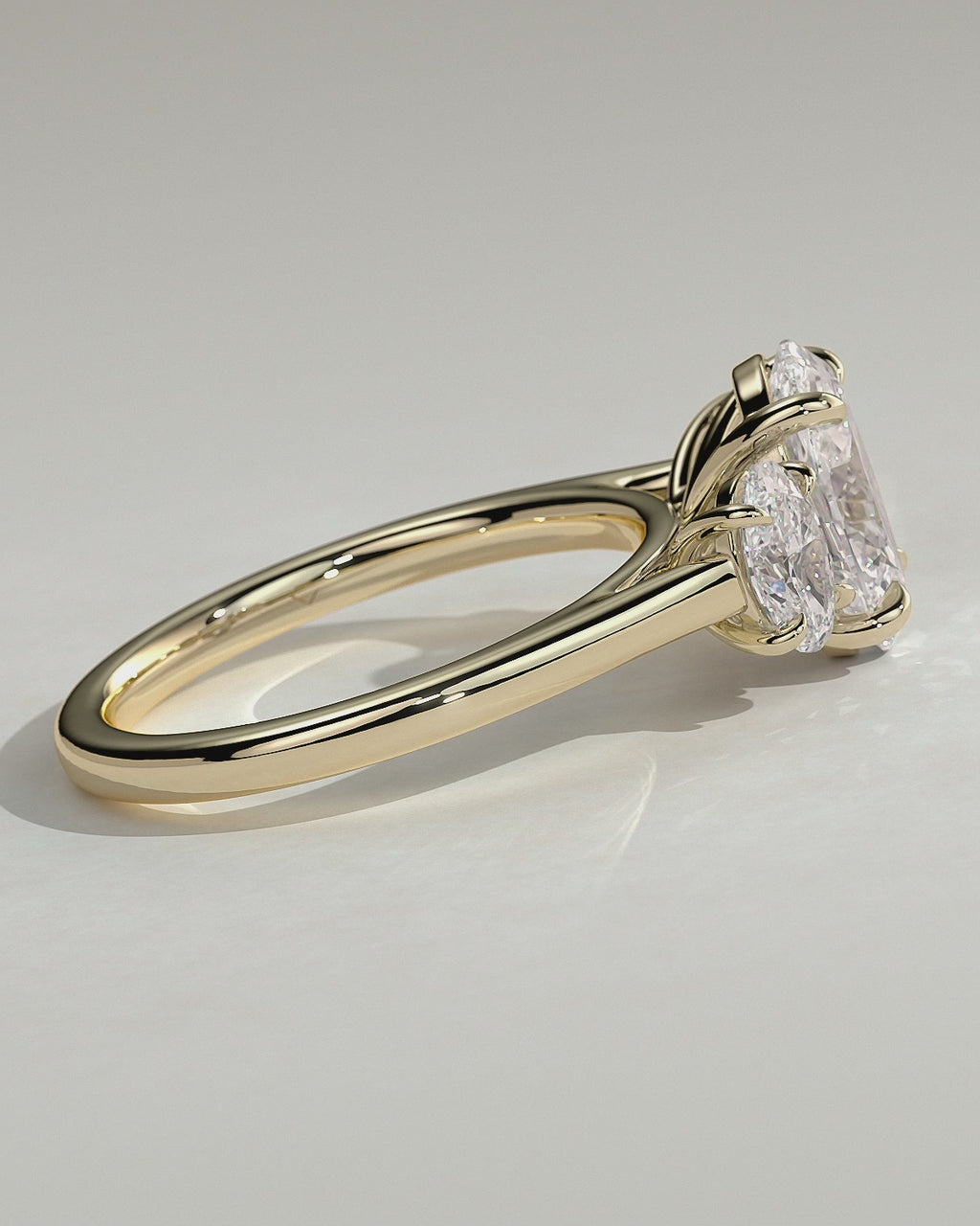 MET 0093 Oval Three Stone Engagement Ring