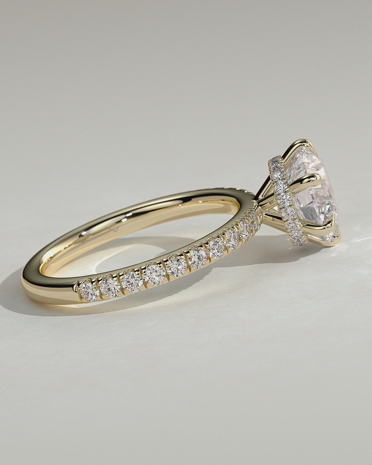 MET 0040 Round Solitaire Engagement Ring