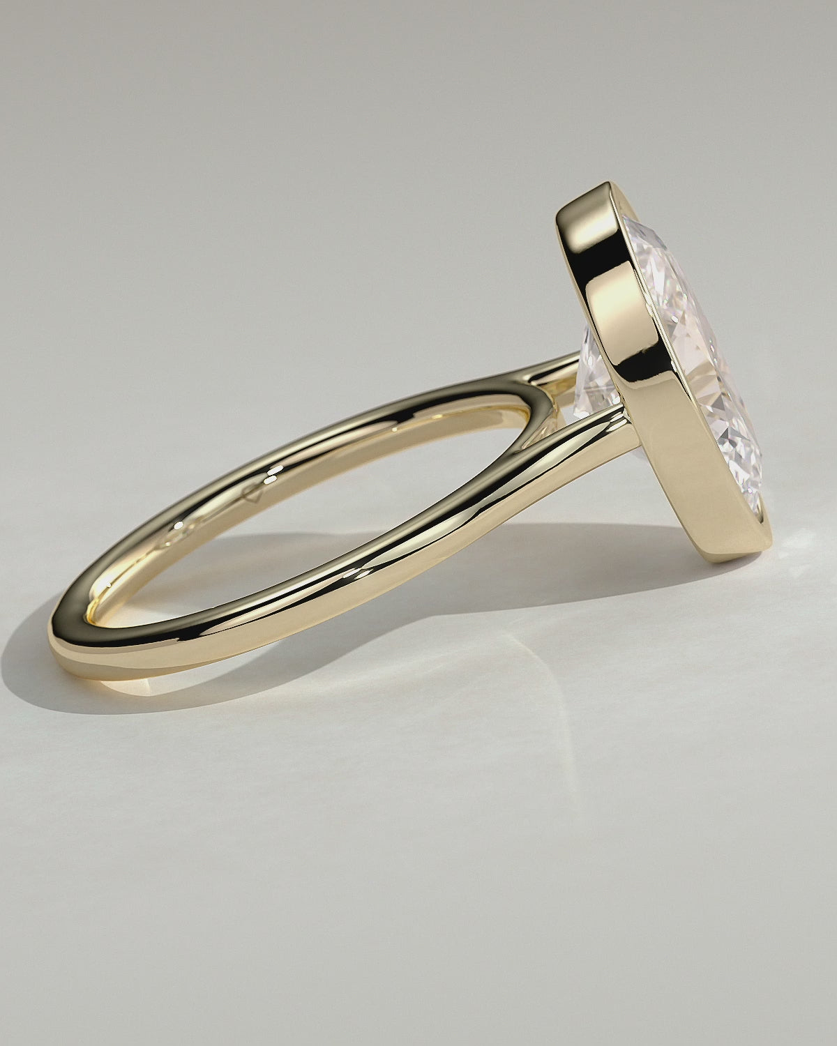 MET 0151 - 4 ct center stone - 18k Yellow Gold source reference - product rotation video