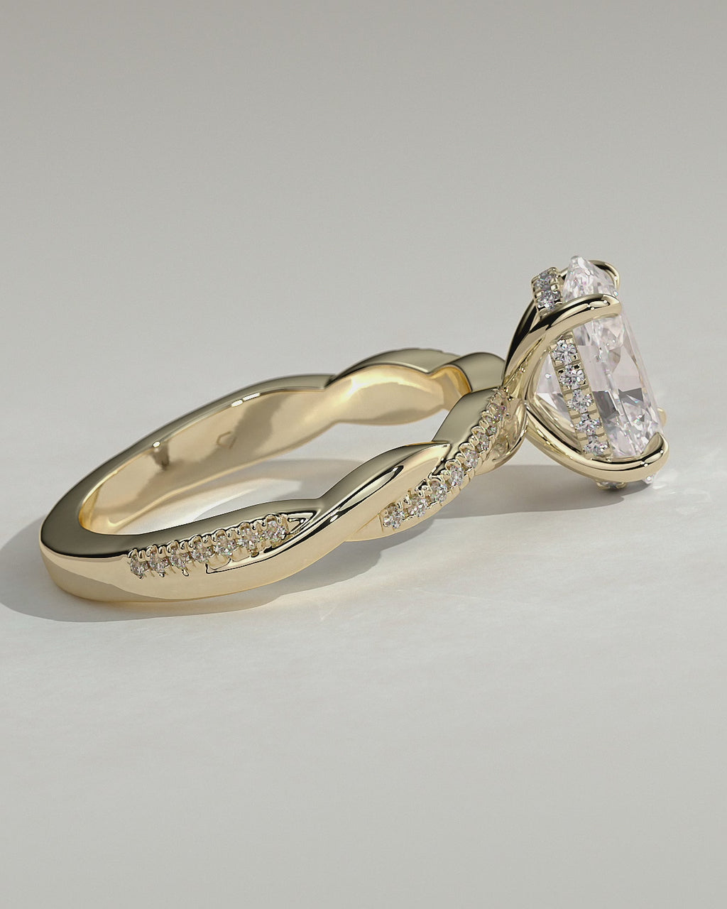 MET 0035 Oval Solitaire Engagement Ring