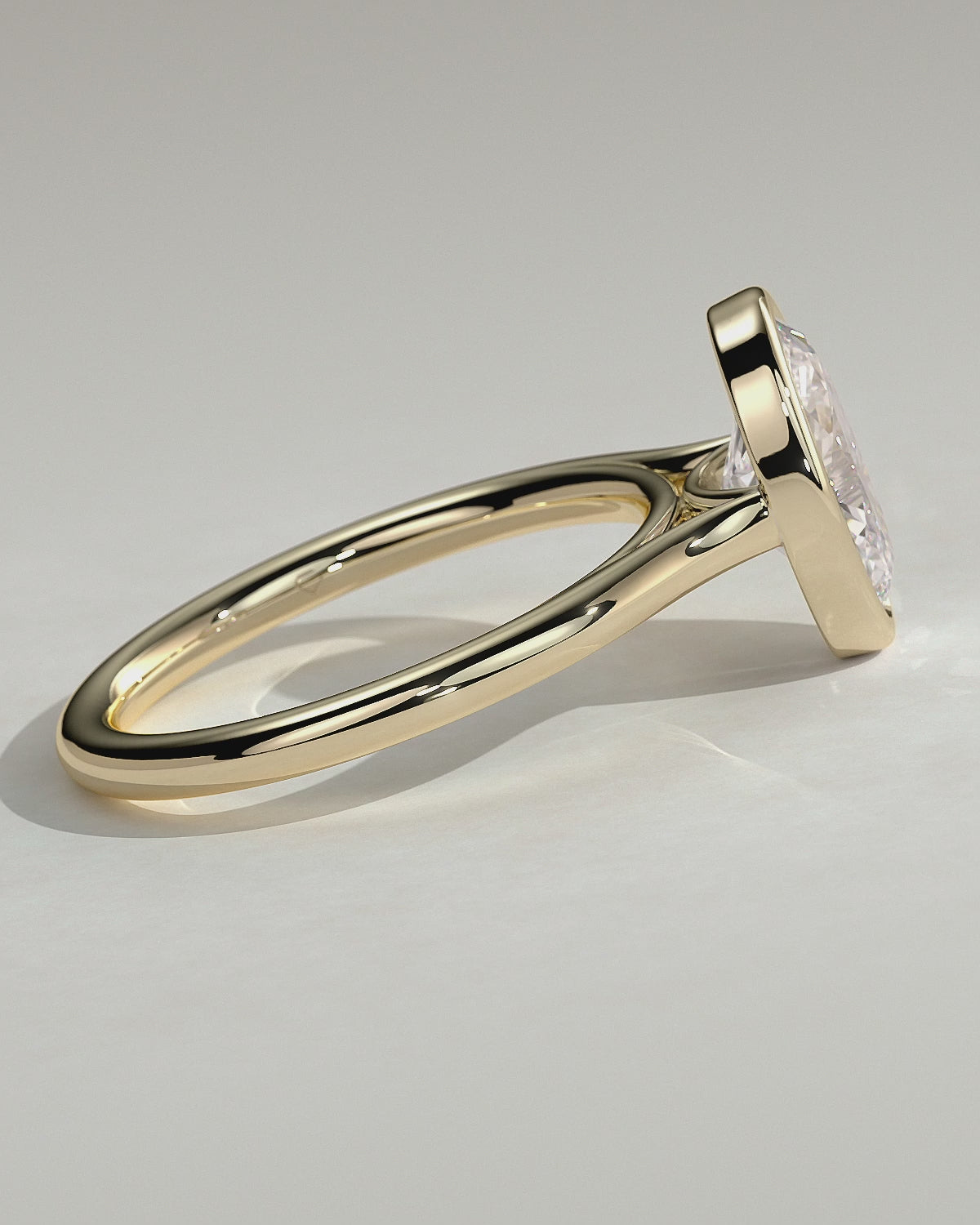 MET 0085 Oval Solitaire Engagement Ring