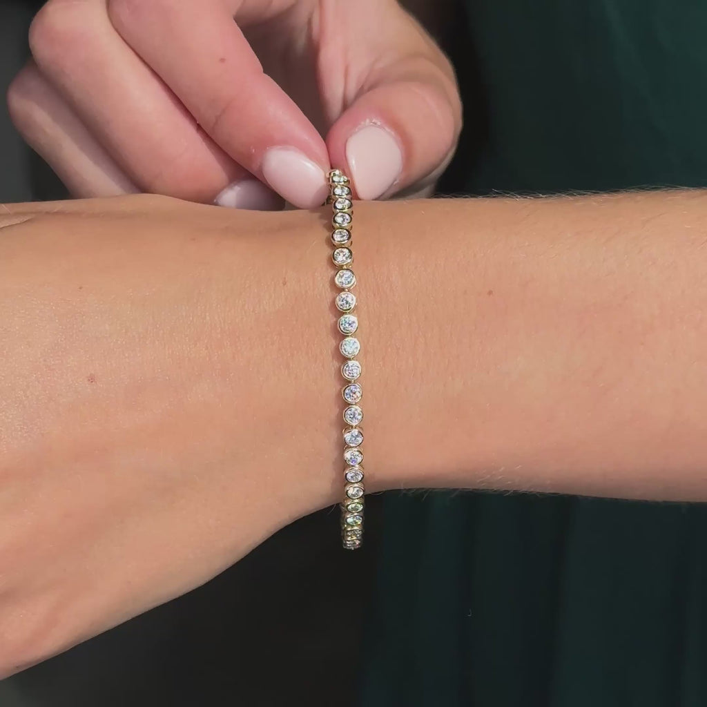 MET-WB-0014 | 14K Yellow Gold | LGBT0127 | Yellow Gold Round Bezel Bracelet (3-1/5ctw) | LGBT0127-vid.mp4