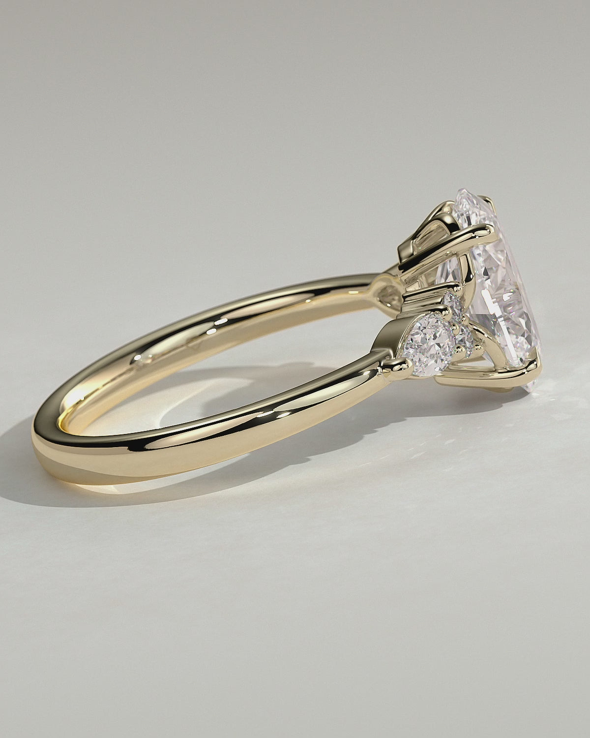 MET 0007 Oval Three Stone Engagement Ring